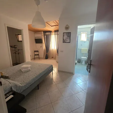 ゲストハウス Nicla, Modern Sicilian Near Marzamemi With Private Bathrooms ロゾリーニ