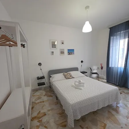 Nicla, Modern Sicilian Near Marzamemi With Private Bathrooms *