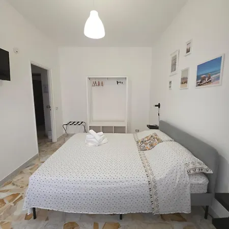 Nicla, Modern Sicilian Near Marzamemi With Private Bathrooms * ロゾリーニ